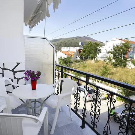 Sunset Apartment *