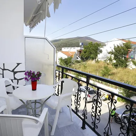 Sunset Apartment *